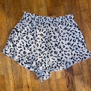 Medium boutique shorts